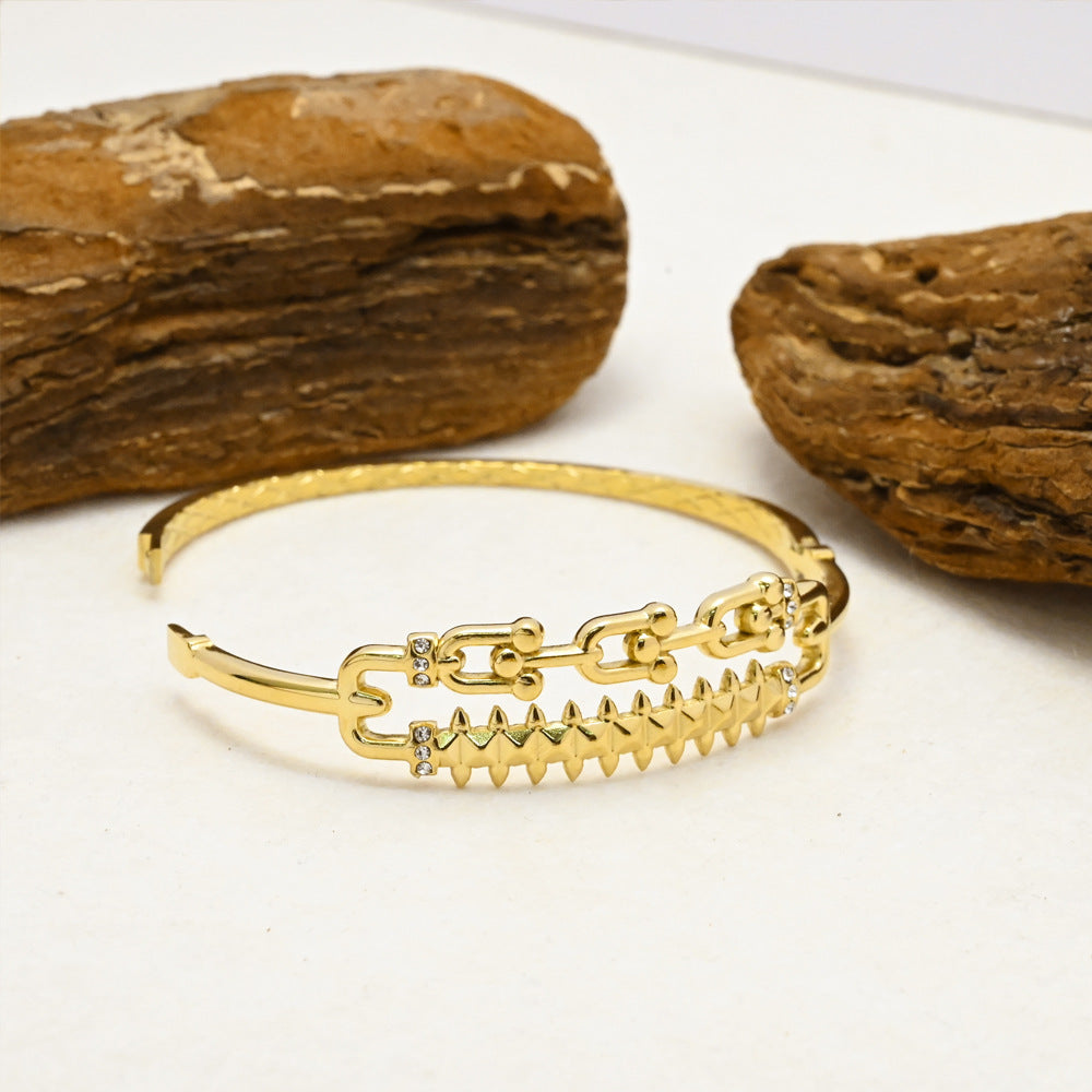 LEEDOUX Personality Horseshoe Buckle Centipede Style Gold-Plated Stainless Steel Clasp Bracelet