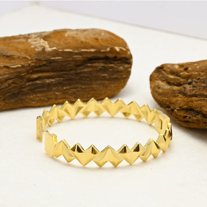 LEEDOX  Geometric Heart Shape Bracelet