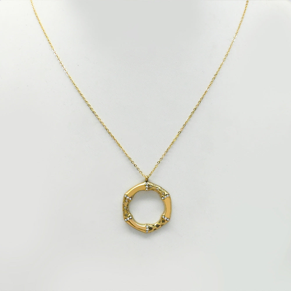 LEEDOUX Bamboo Round Hollow Pendant Necklace Circle