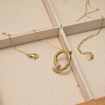 LEEDOX  V Gold Nail Necklace